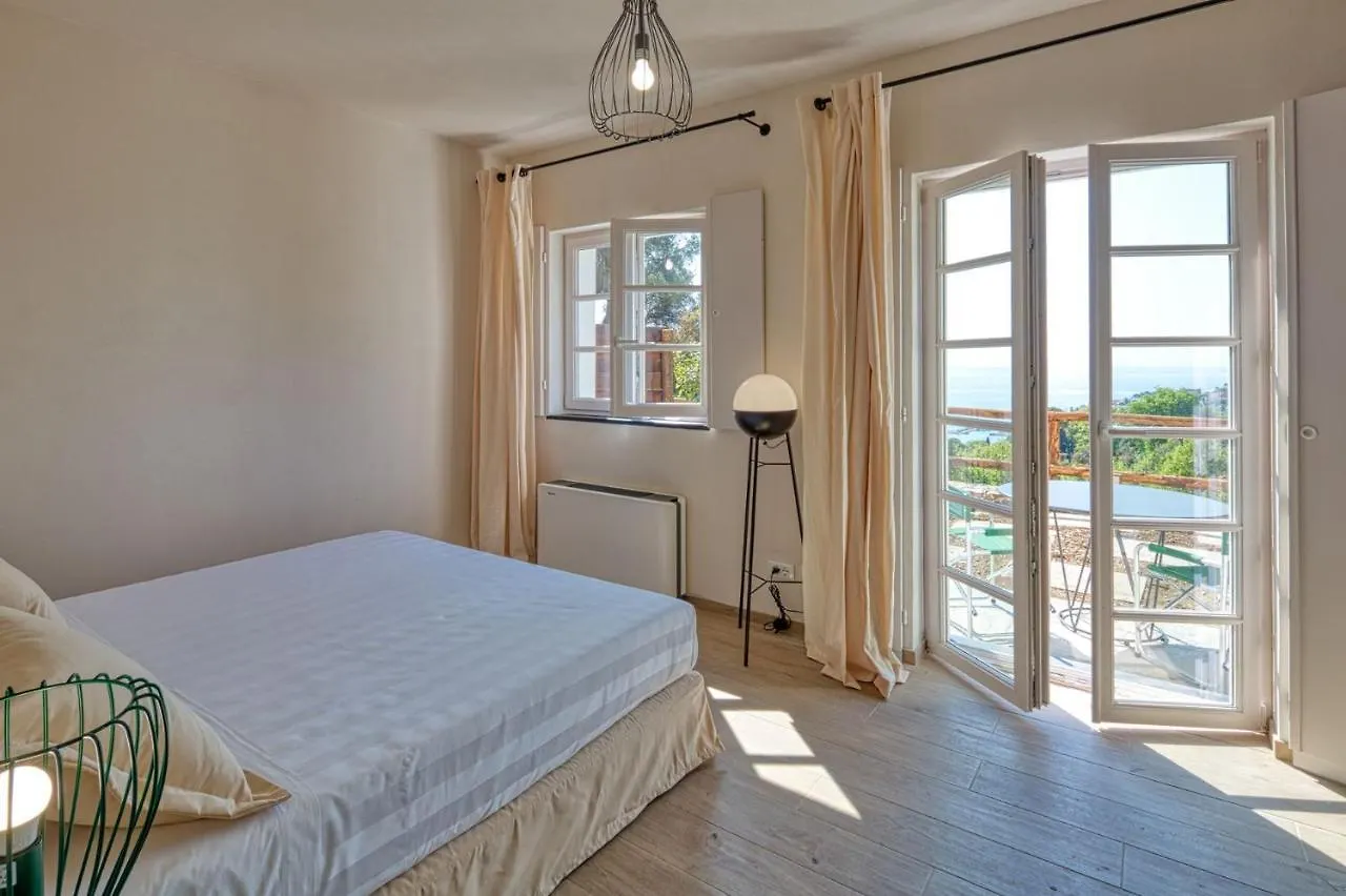 Mirandola Suites Arenzano Aparthotel